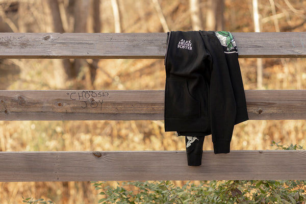 Sweat zippé à capuche “Steadfast Hope”